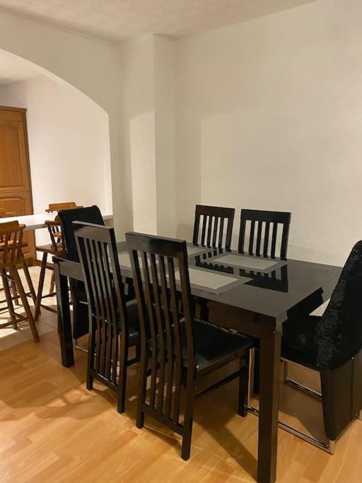 3 Bedroom Home-אינברקייטינג מראה חיצוני תמונה